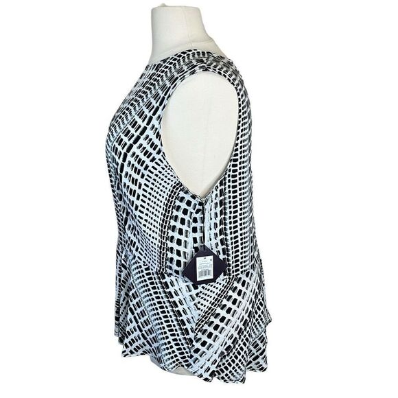Ava & Viv Womens Size 3X Peplum Sleeveless Blouse Top Black White Flowy NWT - Picture 10 of 16